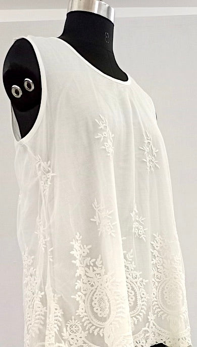 Effortless Chic: White Sleeveless Pure Cotton Crop Top-NV1147001-004