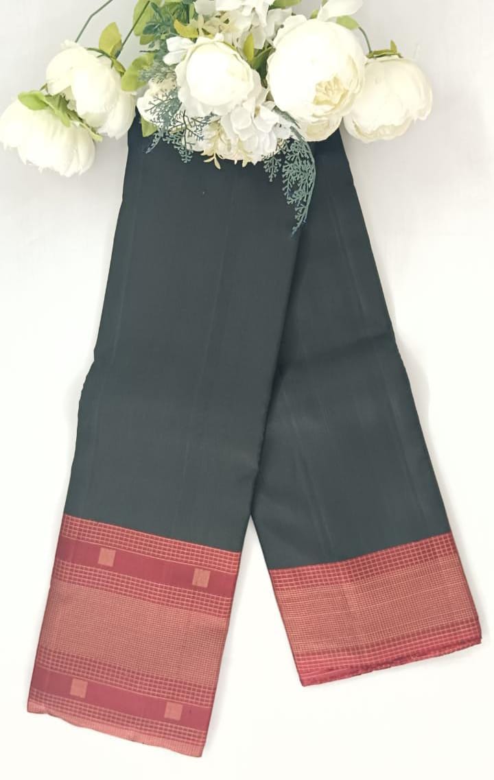 NVDHSS028-Black and Red color Dobby Handloom silk saree