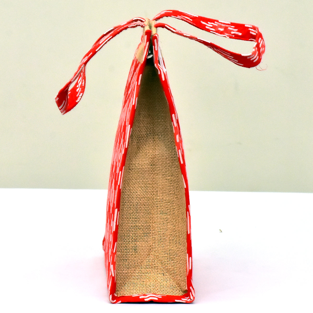 TVMLJ18-Red White Jute Bag