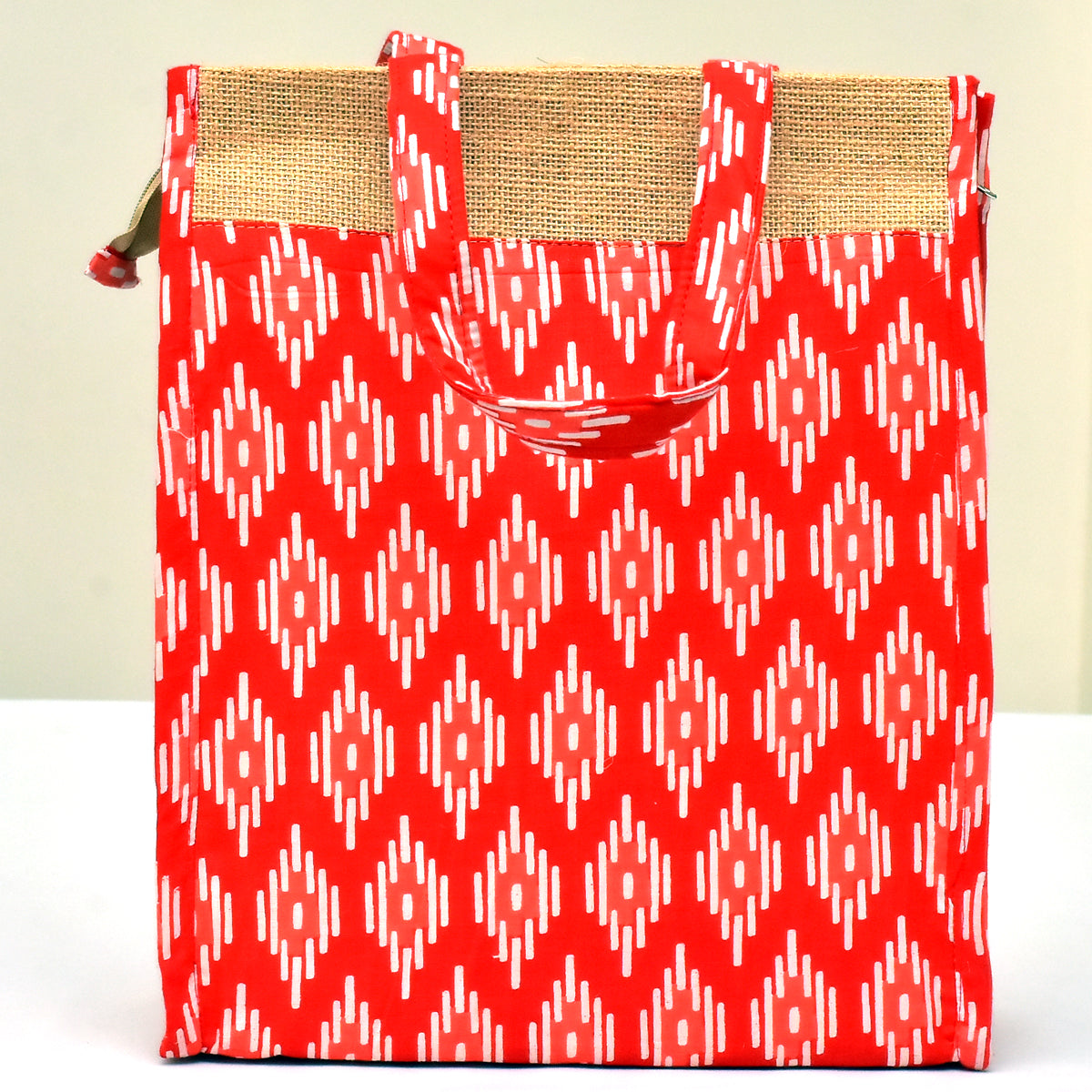 TVMLJ18-Red White Jute Bag