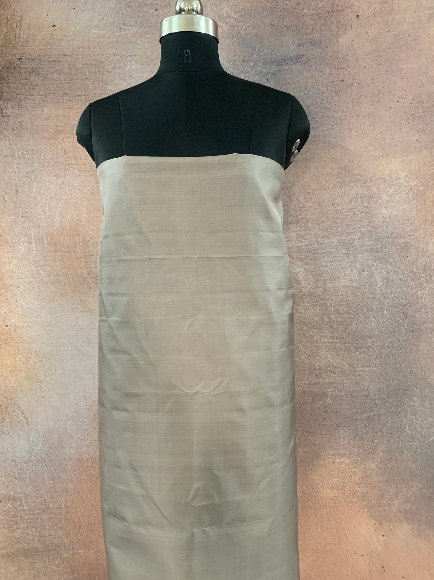 NVHSFA18-Aash Handloom Silk Fabric per meter