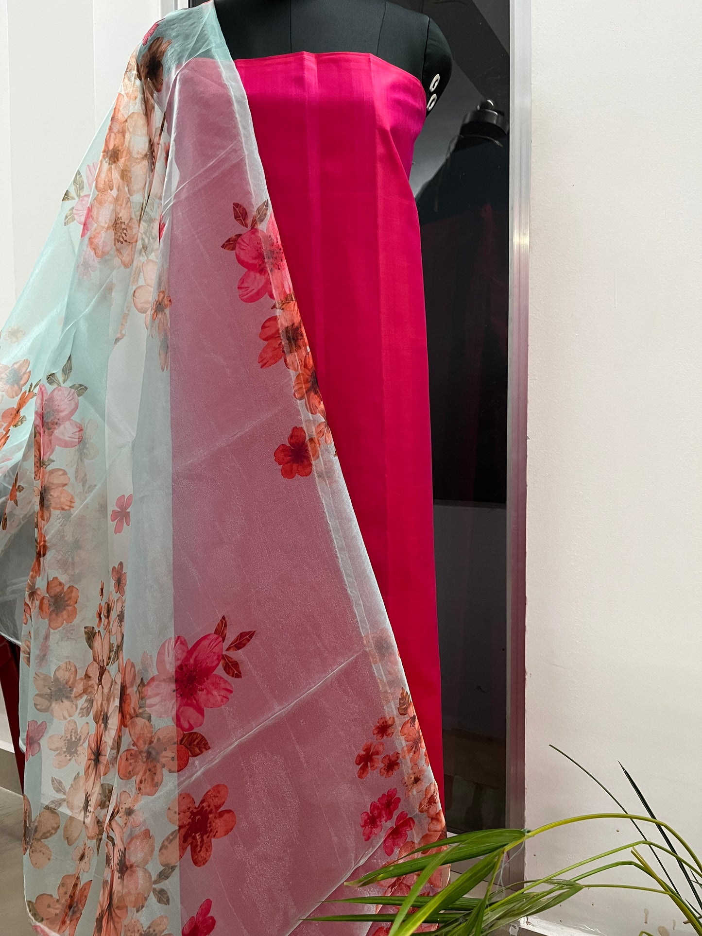Hot Pink Silk Handloom Fabric per meter